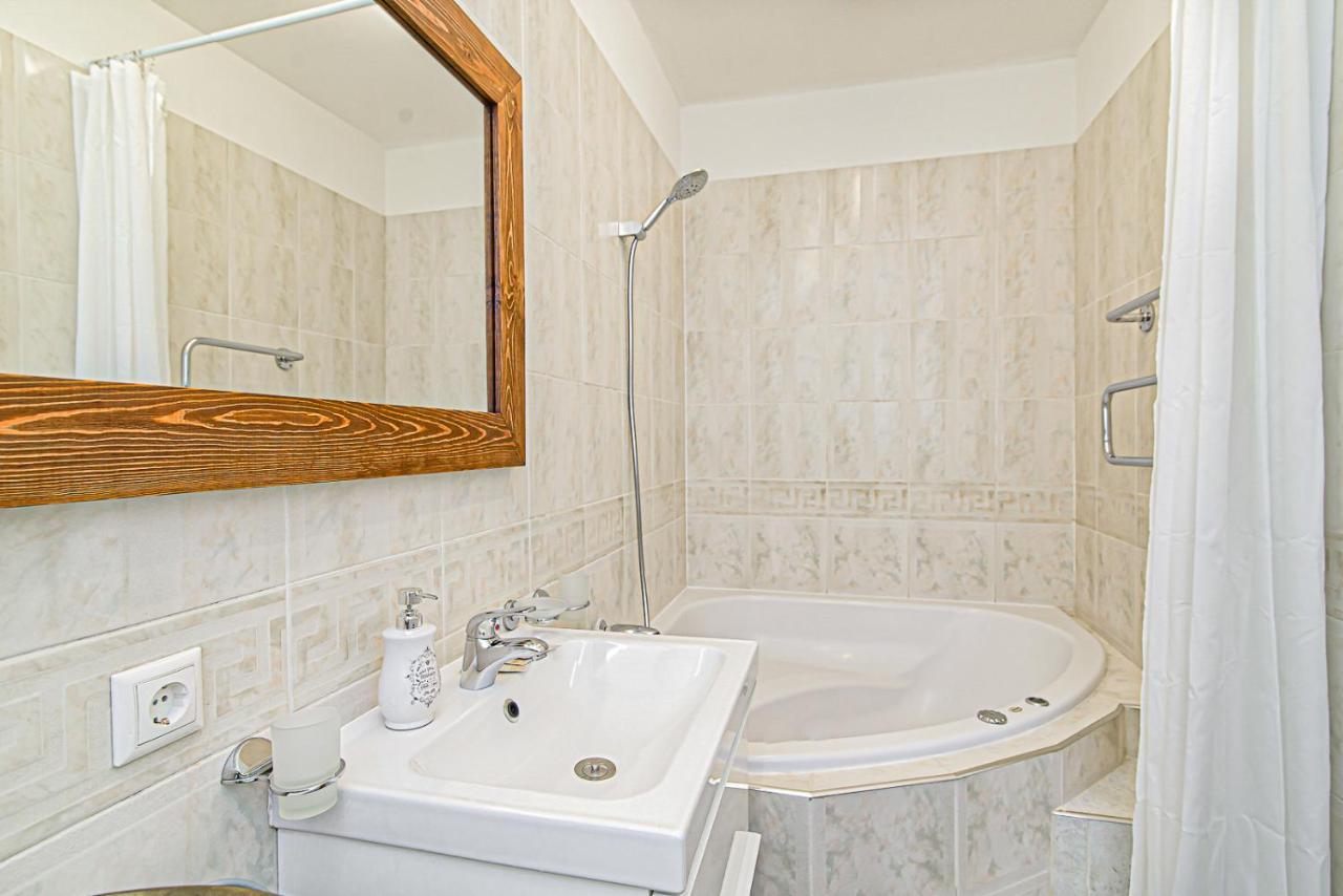 Cozy Studio In The Heart Of Vilnius Old Town ภายนอก รูปภาพ